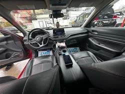 نيسان ألتيما